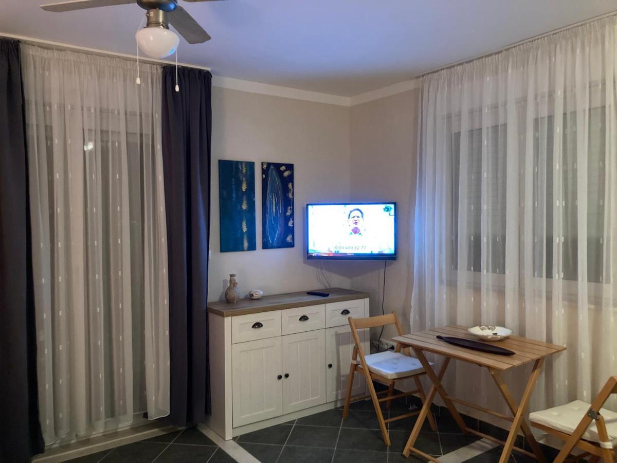Guest House Adria Dugi Rat Dış mekan fotoğraf