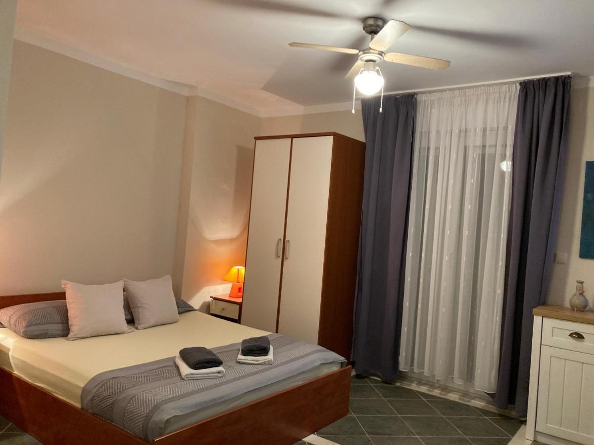 Guest House Adria Dugi Rat Dış mekan fotoğraf